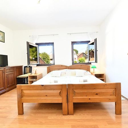 Guest House Vuceta Слуни Экстерьер фото