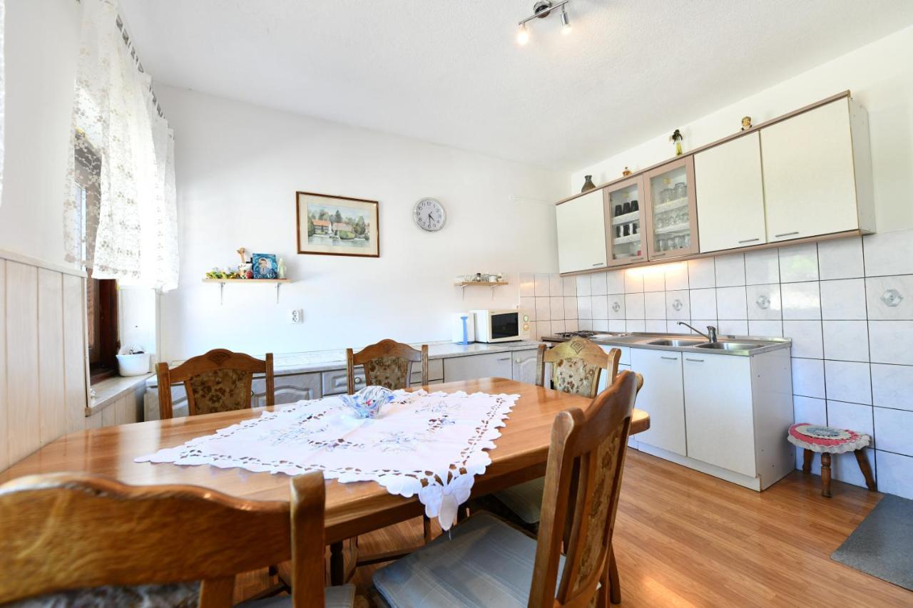 Guest House Vuceta Слуни Экстерьер фото