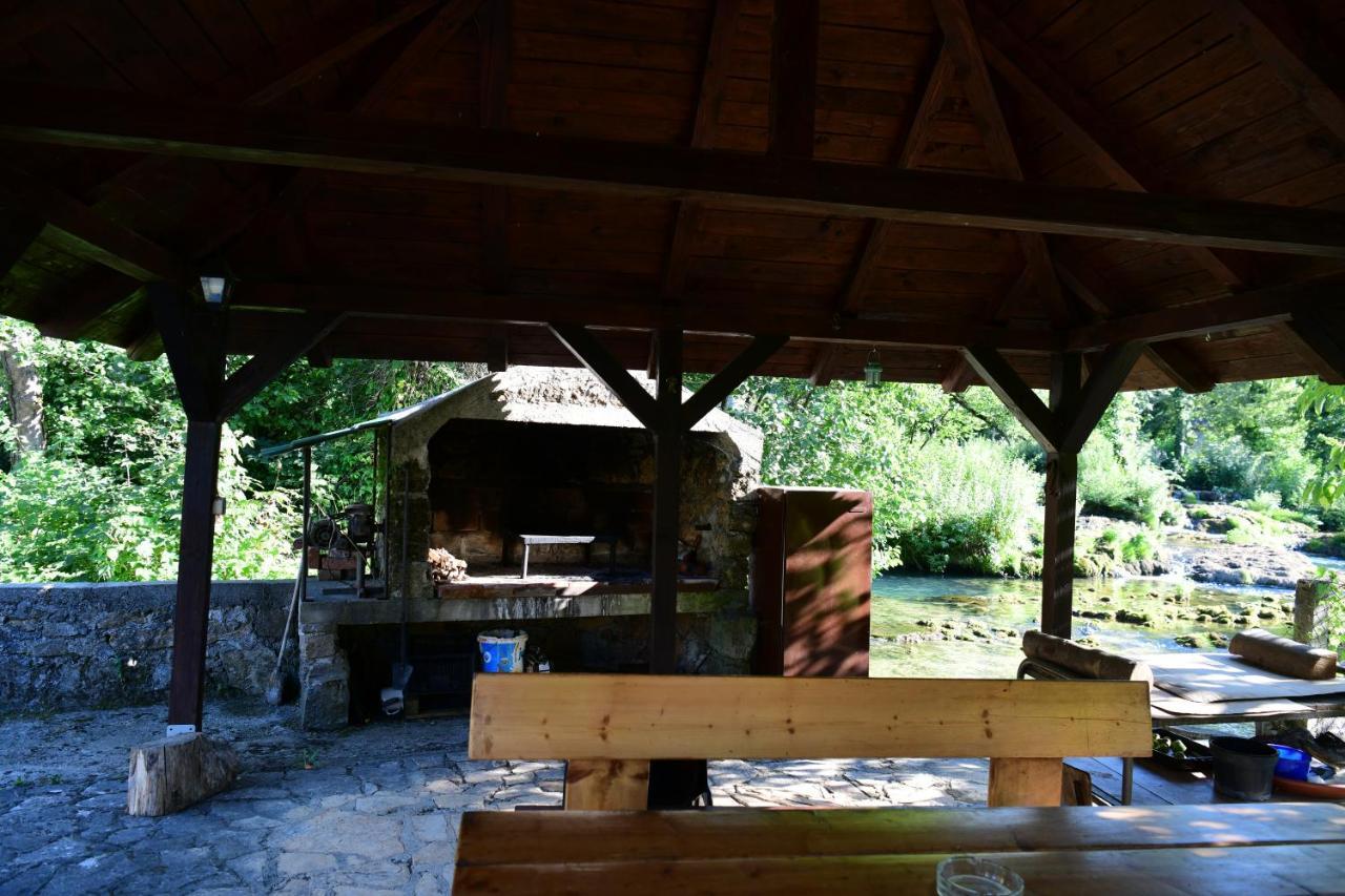 Guest House Vuceta Слуни Экстерьер фото