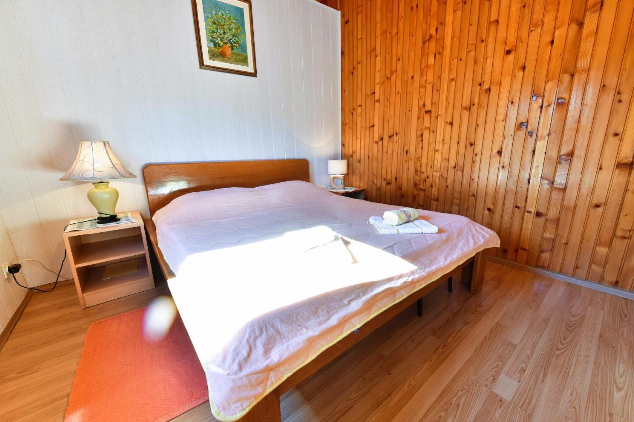 Guest House Vuceta Слуни Экстерьер фото