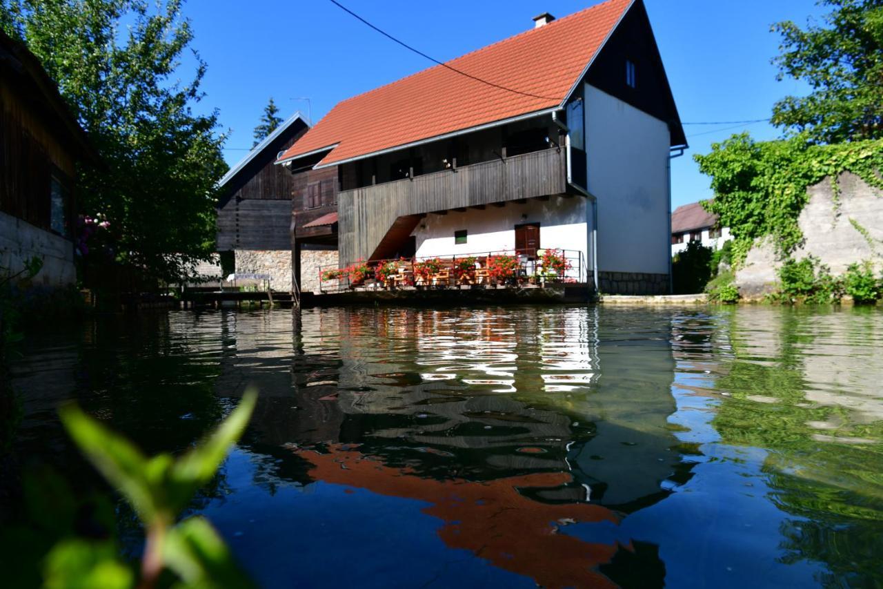 Guest House Vuceta Слуни Экстерьер фото