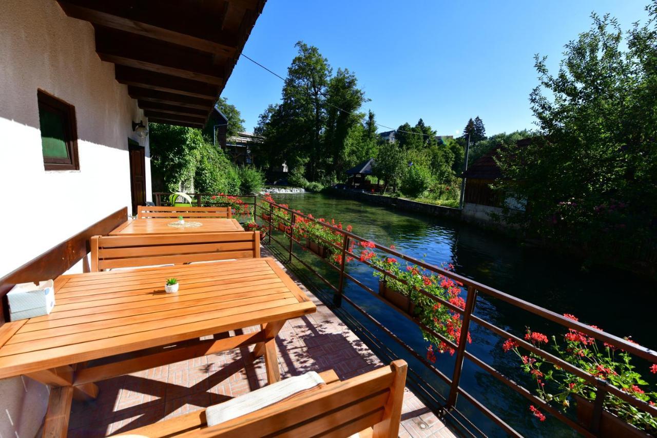 Guest House Vuceta Слуни Экстерьер фото