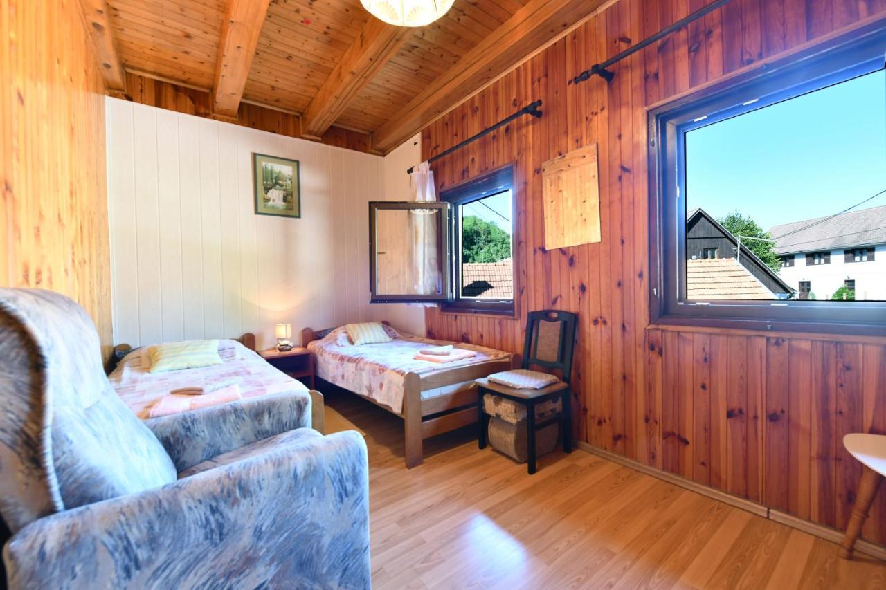 Guest House Vuceta Слуни Экстерьер фото