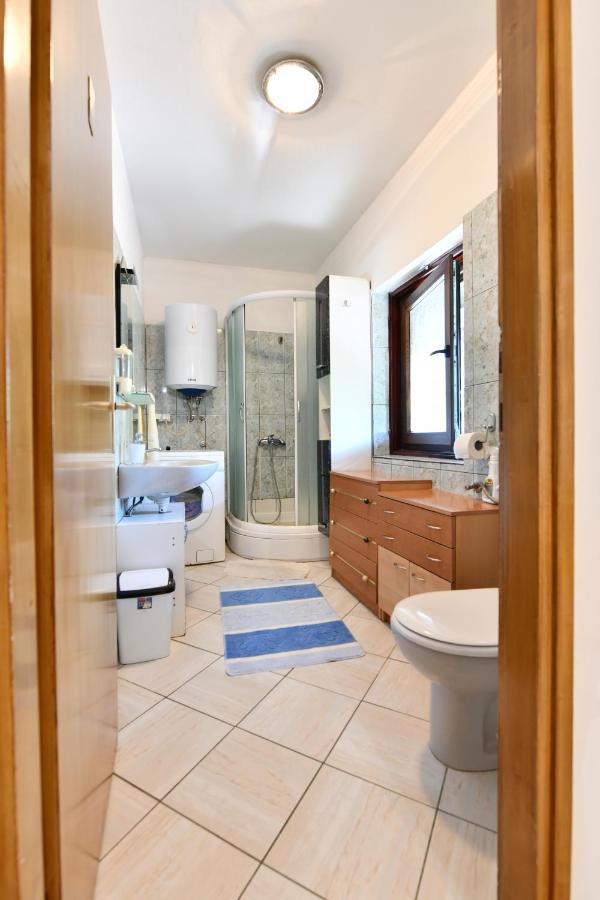 Guest House Vuceta Слуни Экстерьер фото