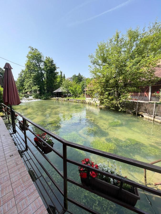 Guest House Vuceta Слуни Экстерьер фото
