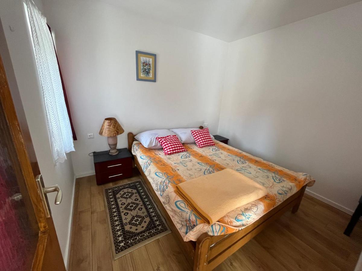 Guest House Vuceta Слуни Экстерьер фото